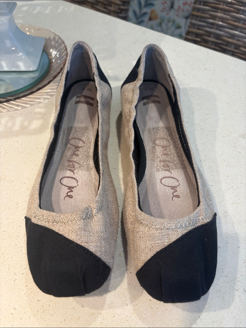 Toms Two-Tone Black and Beige Ballet Flats - Size 8